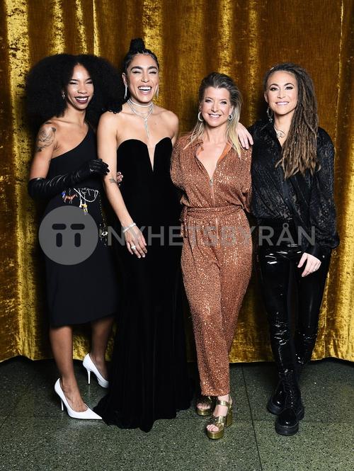 30 - January - Don't Stop The Music, Sweden - sdlM4xa-u4VizU_WatermarkPreview.jpg