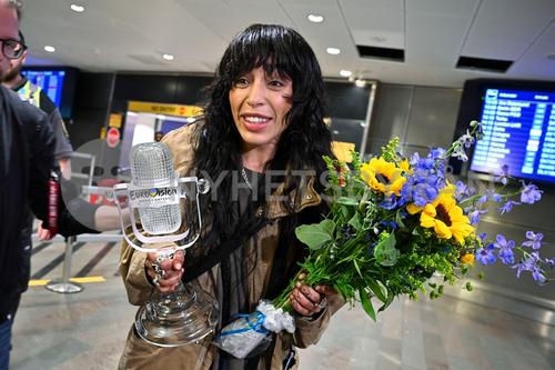 16 - May - Arlanda Airport, Sweden - sdlkPa9WrkIAvY_WatermarkPreview.jpg