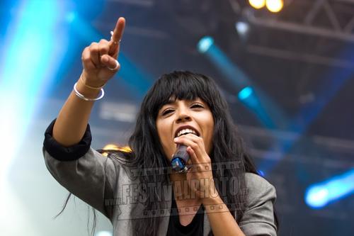 07 - July - Gatufesten, Sundsvall (Robert Rydén © Festivalphoto) - sundsvalls-gatufest-20120707_loreen-_3594.jpg