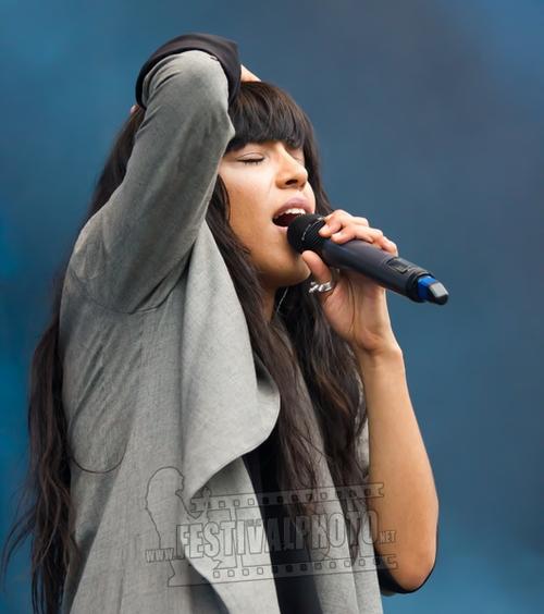 07 - July - Gatufesten, Sundsvall (Robert Rydén © Festivalphoto) - sundsvalls-gatufest-20120707_loreen-_3636.jpg