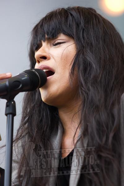 07 - July - Gatufesten, Sundsvall (Robert Rydén © Festivalphoto) - sundsvalls-gatufest-20120707_loreen-_3768.jpg