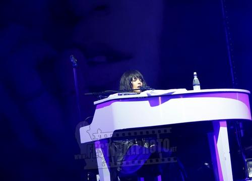 14 - July - Hasslö, Hasslöfestivalen (© Festivalphoto) - hasslofestivalen-20120714_loreen--2250.jpg