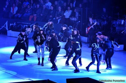 27 - February - Art On Ice - Zurich, Switzerland - 1eSH9Cxg6rM.jpg