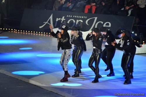 27 - February - Art On Ice - Zurich, Switzerland - Gfc3qwSbnmc.jpg