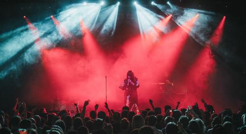 13 - April - Prague, Czech Republic (© Vojtěch Florian) - praha_281429.jpg