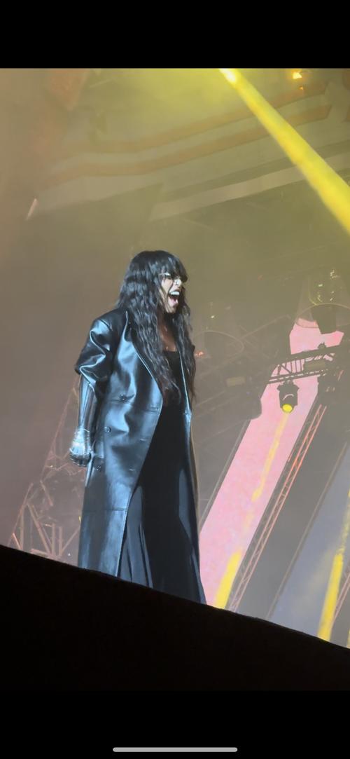 05 - June - SAGA Festival - Bucharest, Romania (georgie___15)