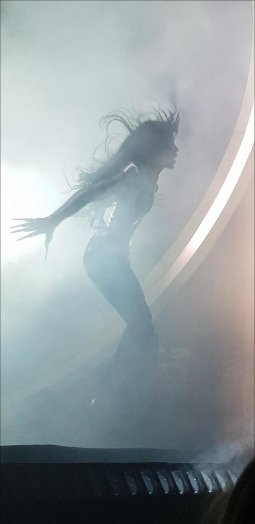 04 - March - Muffathalle - Munich (nicole_qwincy) - 494690432_1257370636055905_8041540129704965563_n.jpg