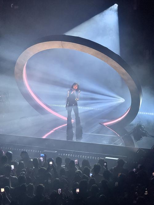 19 - March - Eventim Apollo - London (loreensvault) - IMG_8305.JPEG