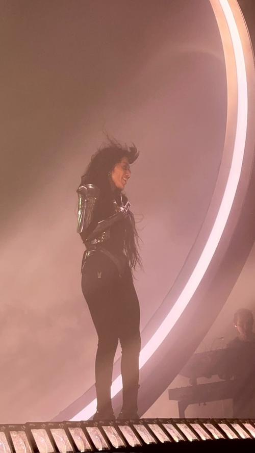 28 - February - Raiffeisen Halle Gasometer - Vienna (annasophiestadler) - 494574624_1212845373760104_3609050379794127932_n.jpg