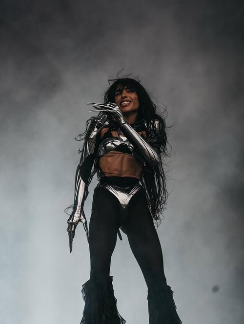 30 - May - Orange Warsaw Festival (Oliwia Siwicka for Radio Zet) - SnapInsta.to_502754518_18487381978065871_2626918458982289621_n.jpg