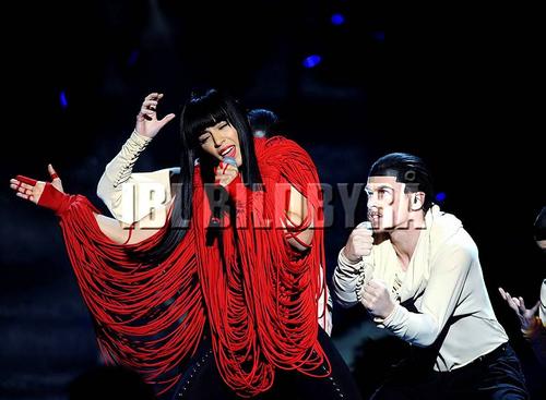 Performance - 377_012083.jpg