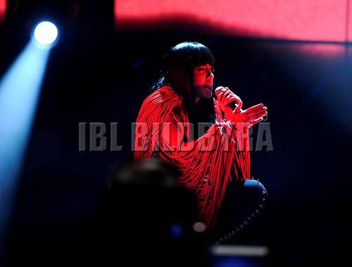 Performance - 377_012390.jpg