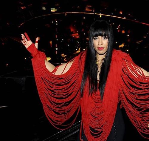 Performance - mel_28629~0.jpg