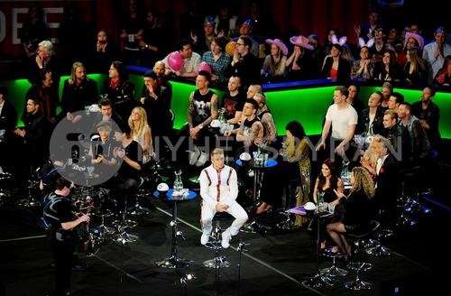 10 - March - Melodifestivalen Final, Stockholm - sdlwJS79rODrWU_WatermarkPreview.jpg