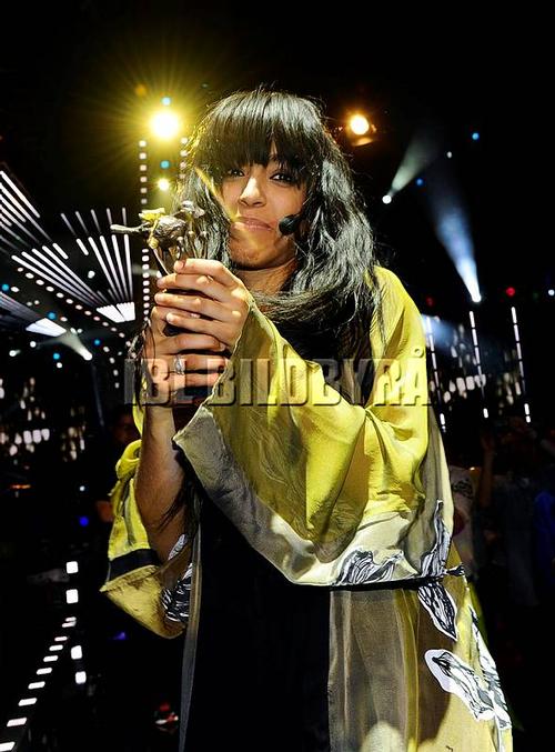 Performance - 377_037368.jpg