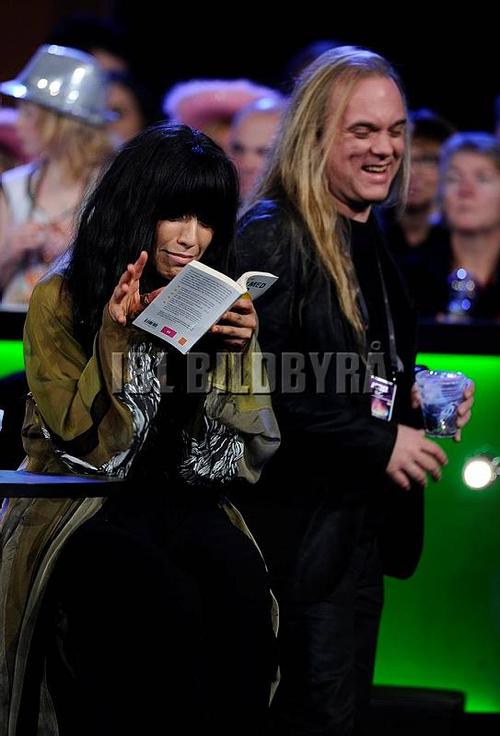 Performance - 377_039943.jpg