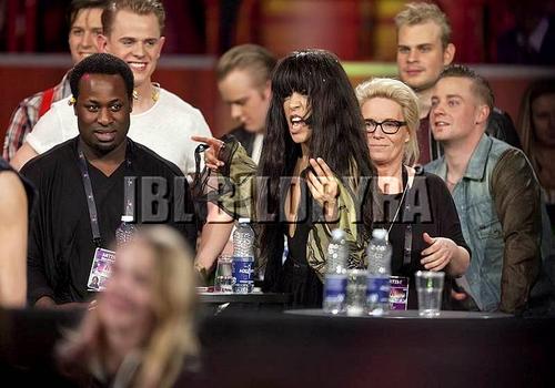 Performance - AB53405887.jpg