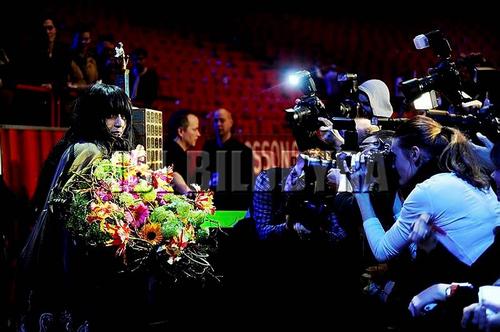 Performance - AB53426519.jpg