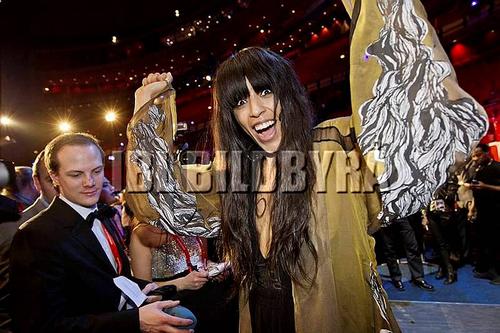 Performance - AB53427187.jpg