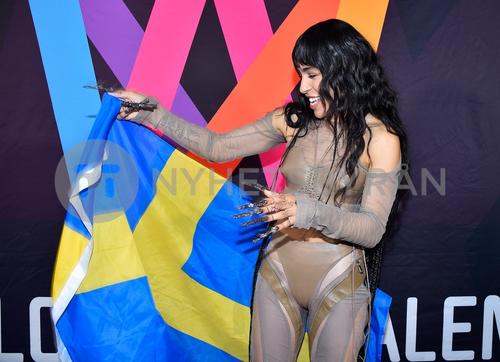 11 - March - Press Conference, Stockholm - sdlPt-tU3kJ1SM_WatermarkPreview.jpg