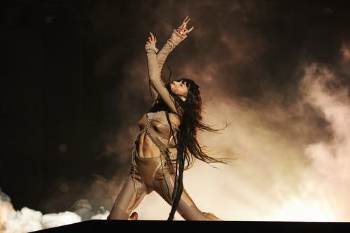 24 - February - Rehearsals, Malmö - Fp5RypgX0AQ2gy7.jpg