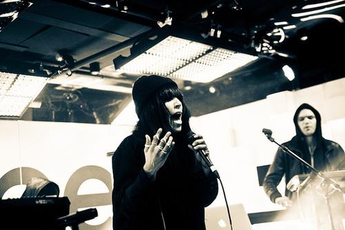 03 - December - The Qube, Belgium - qube_281029.jpg