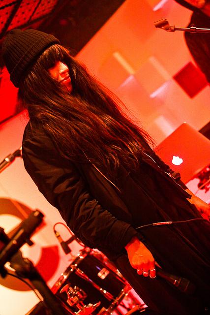 03 - December - The Qube, Belgium - qube_281929.jpg