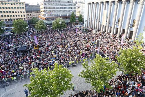 29 - May - Hötorget, Sweden - ThzRPmeHaJE.jpg