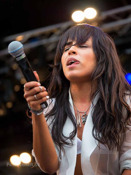18 - August - RixFM Festival - Goteborg, Sweden (© Jmannen Sjuttiosju) - Loreen_2013_09.jpg