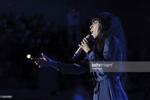 23 - March - La Noche de Cadena 100, Spain - 164440563.jpg