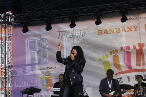 25 - May - Days of Cluj Napoca, Romania (Sound check) - 942863_557706514279693_1711376305_n.jpg