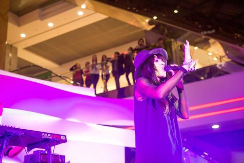 30 - November - Gulliver, Ukraine - kiev_28229~2.jpg