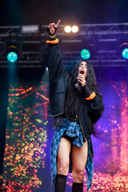 16 - August - RIX FM Festival Göteborg, Sweden - GhHA1NwOj_U.jpg