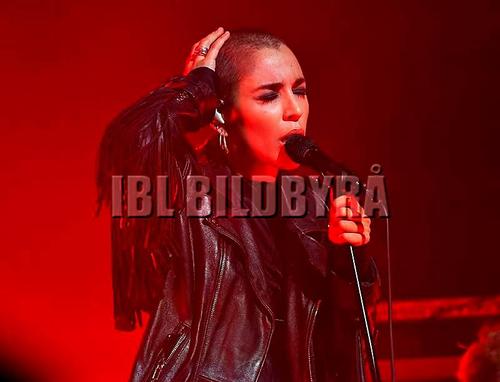 27 - November - Secret concert at Vasateatern, Sweden - 377_220385.jpg