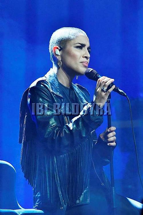 27 - November - Secret concert at Vasateatern, Sweden - 377_220393.jpg