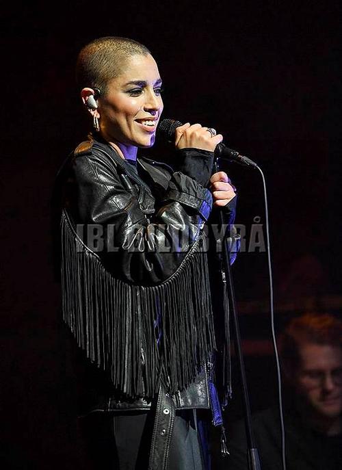 27 - November - Secret concert at Vasateatern, Sweden - 377_220406.jpg