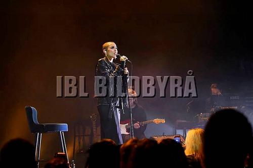 27 - November - Secret concert at Vasateatern, Sweden - 377_220407.jpg