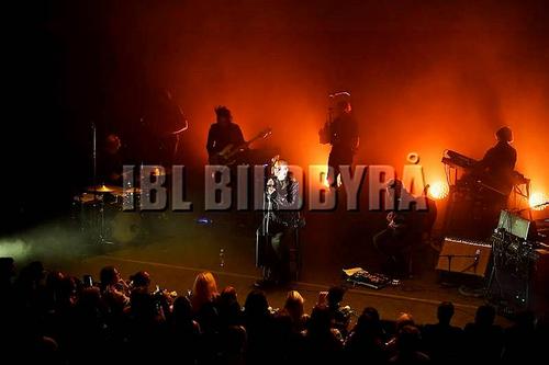 27 - November - Secret concert at Vasateatern, Sweden - 377_220409.jpg