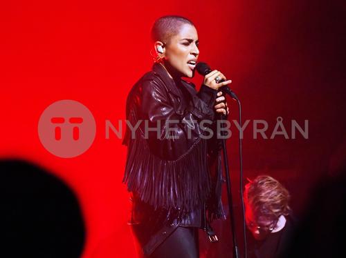 27 - November - Secret concert at Vasateatern, Sweden - sdl2dJFHA8Zjc4_WatermarkPreview.jpg