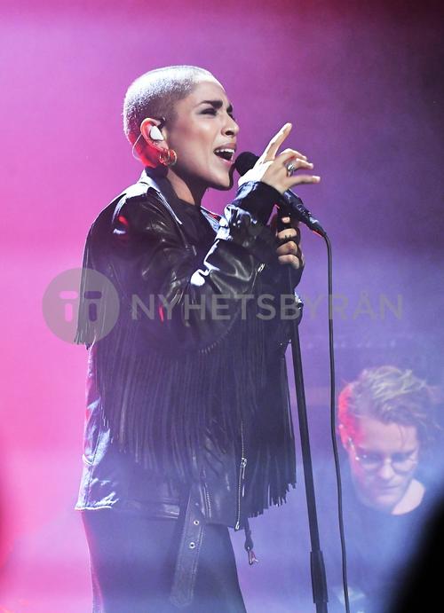 27 - November - Secret concert at Vasateatern, Sweden - sdlr5uh0bc02n0_WatermarkPreview.jpg