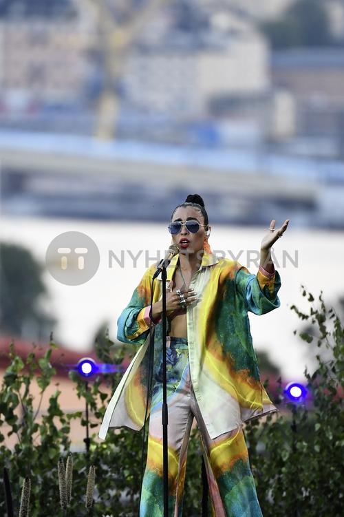 13 - July - Allsång på Skansen, Sweden - sdleOPU5dylNqw_WatermarkPreview.jpg