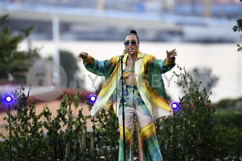 13 - July - Allsång på Skansen, Sweden - sdleU_vPGT6p-8_WatermarkPreview.jpg