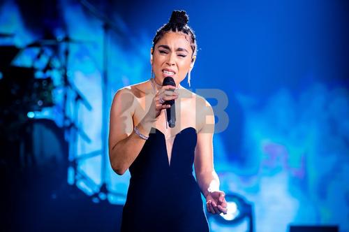 30 - January - Don't Stop The Music, Sweden - foto01.png