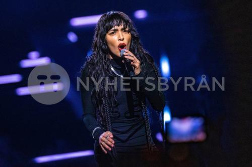 17 - November - Het Grote Songfestivalfeest, Netherlands - sdl7cV7uFLNUMA_WatermarkPreview.jpg