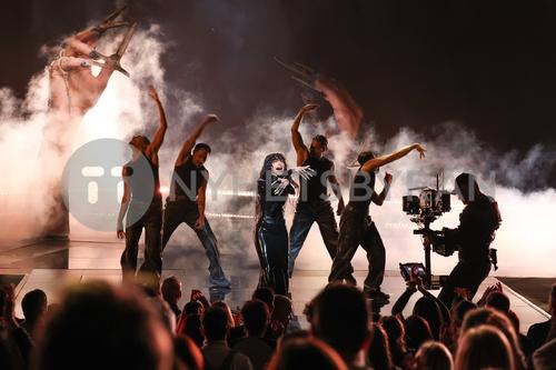 10 - November - Live NRJ Music Awards, France - sdlAcz6Jf1QhzE_WatermarkPreview.jpg