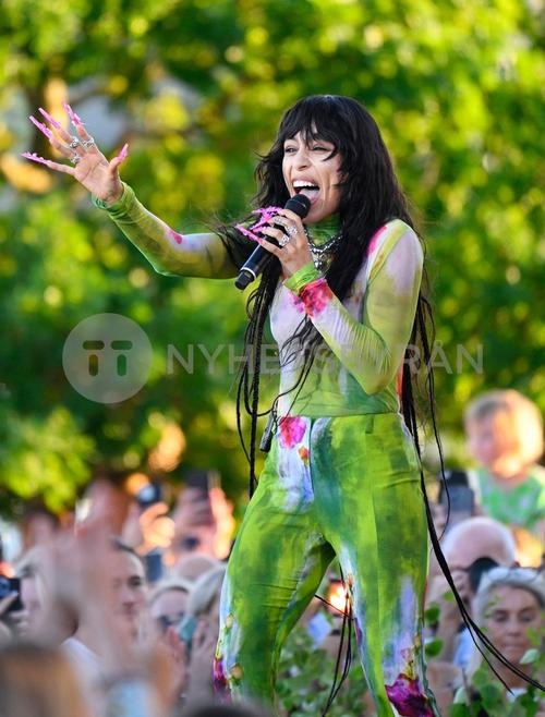 27 - June - Allsång på Skansen, Sweden - sdlBZXGAjvRr54_WatermarkPreview.jpg