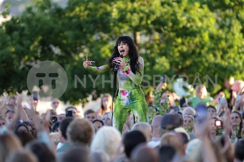 27 - June - Allsång på Skansen, Sweden - sdldDpxFkR4wLo_WatermarkPreview.jpg