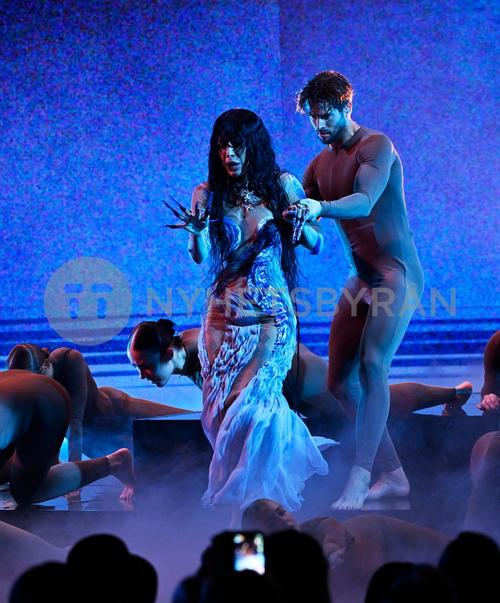 27 - October - Idol Sverige, Sweden - sdlVjhvarYbaeQ_WatermarkPreview.jpg