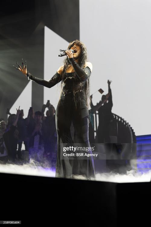 12 - December - Het Grote Songfestivalfeest 2024 (Silas Tahapary) - gettyimages-2189381604-2048x2048.jpg