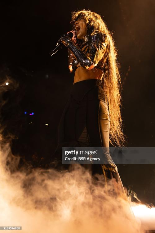 12 - December - Het Grote Songfestivalfeest 2024 (Silas Tahapary) - gettyimages-2189396988-2048x2048.jpg
